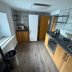 B 13o Monteur Bis 9 Personen Appartement Gusenburg