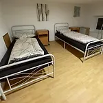 B 13o Monteur Bis 9 Personen Gusenburg