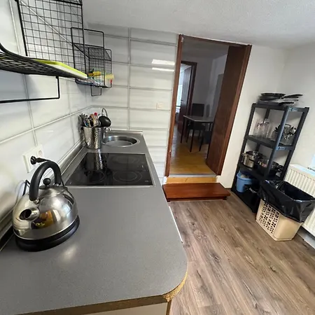 Appartement B 13 Oben Monteur *