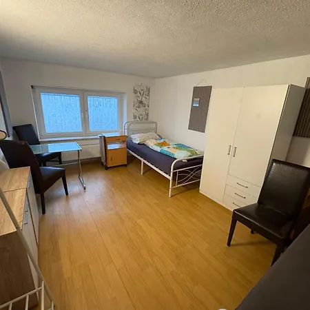 B 13 Oben Monteur Gusenburg