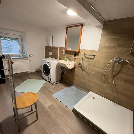 דירה B 13o Monteur Bis 9 Personen Gusenburg